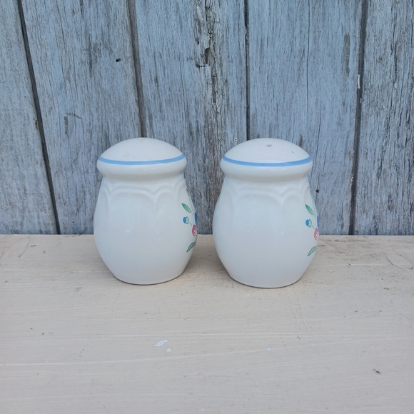 Floral Expressions By Hearthside Japan Salt & Pepper Shaker Set Pattern No Plugs - Picture 3 of 8